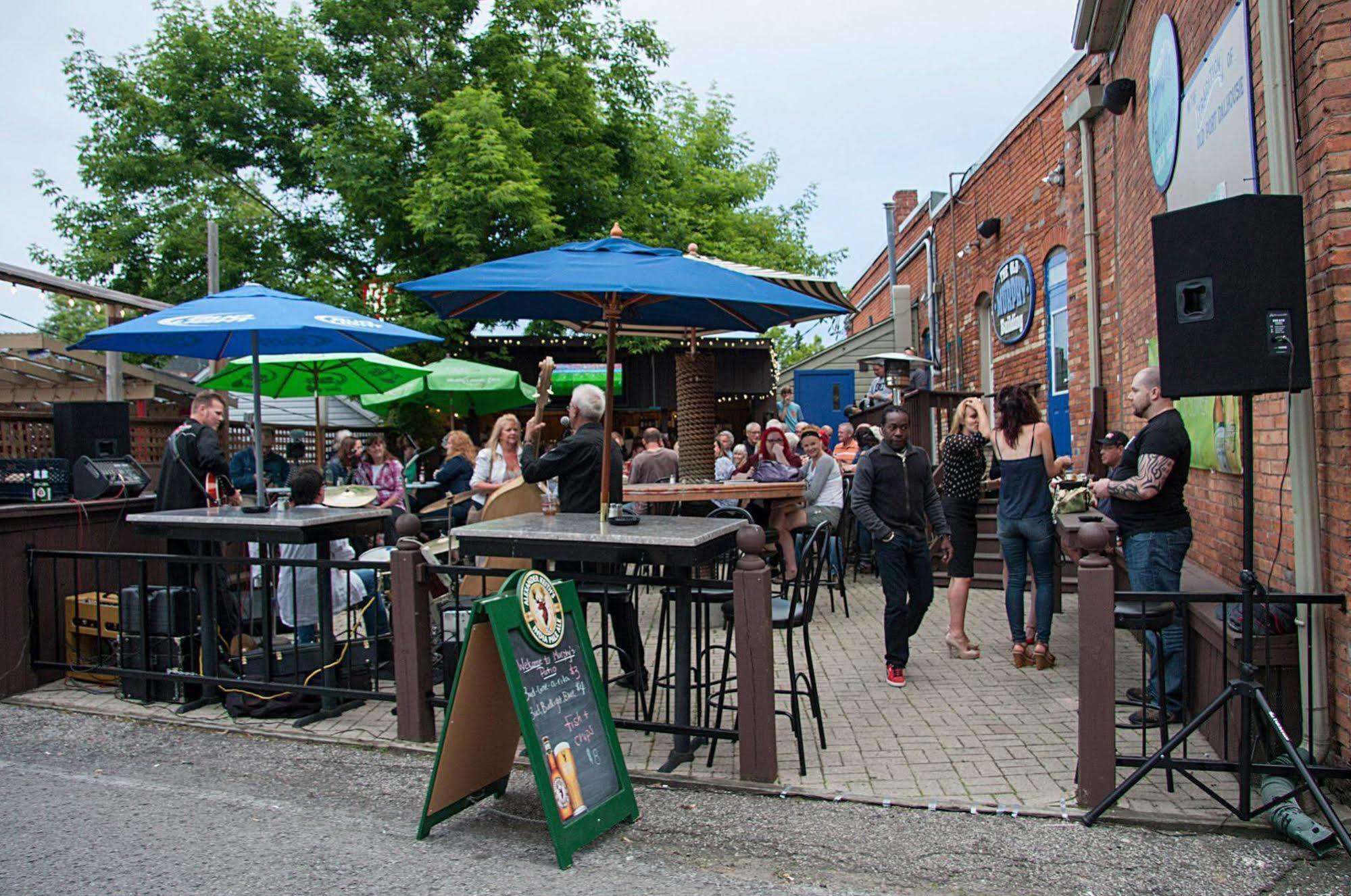The Harbourfront Inn Sainte-Catherine Exterior foto